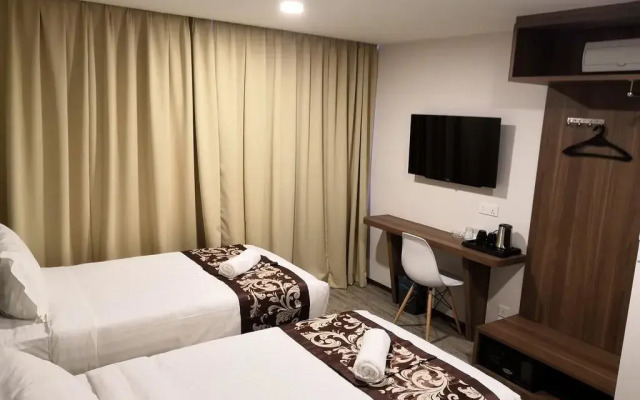 LoLex Hotel