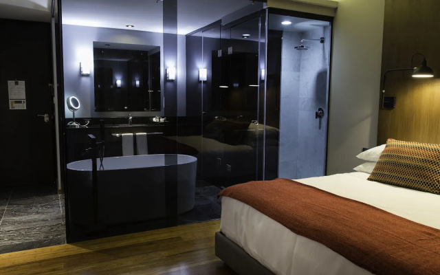 Hotel Love It CAS Consulate