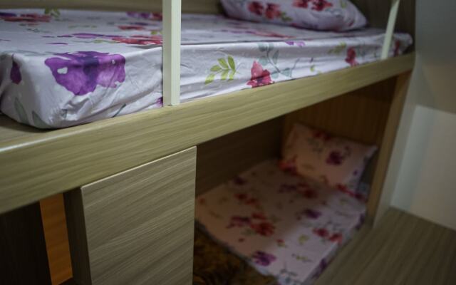 The Victory View - Hostel - Adults only
