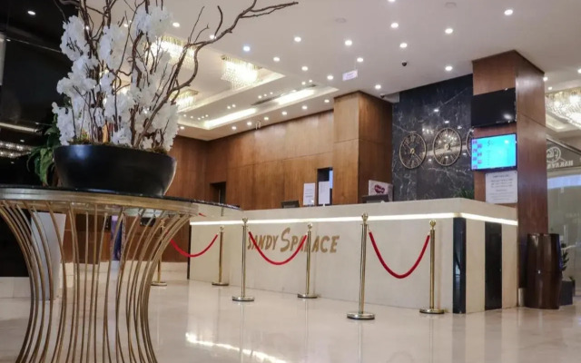 Sandy Palace Hotel