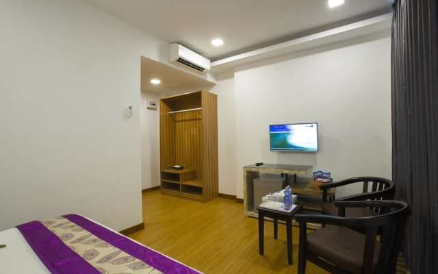 Hotel Platinum Square