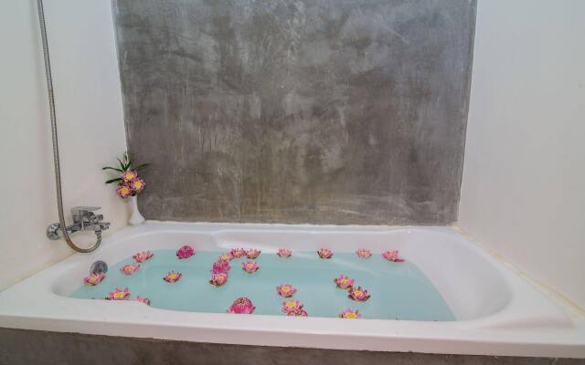 Ashia Hotel & Lounge