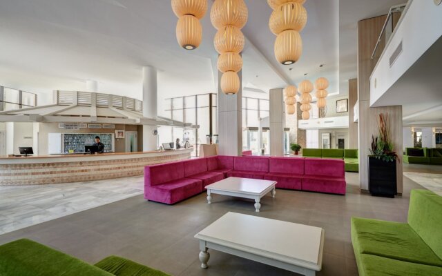 Protur Safari Park Aparthotel