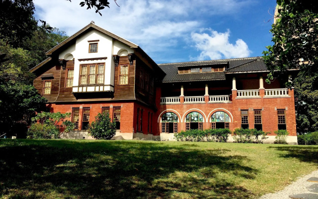 Golden Hotspring Hotel