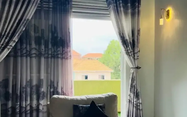 Victoria Rock Suites Munyonyo