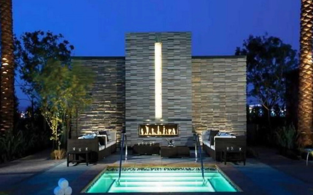 Palms Place