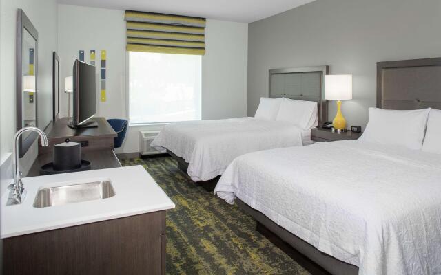 Hampton Inn & Suites Irvine-Orange County Airport