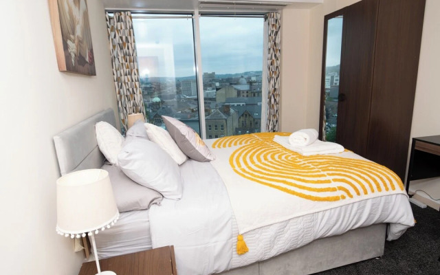 City Centre Location-family Friendly-free Parking