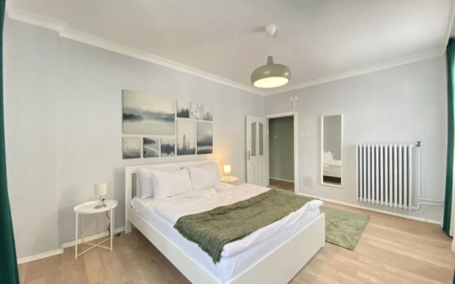 Missafir Stylish Flat Near Shopping Malls in Sisli