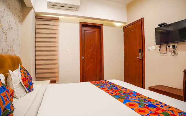 Fabhotel Divine Casa