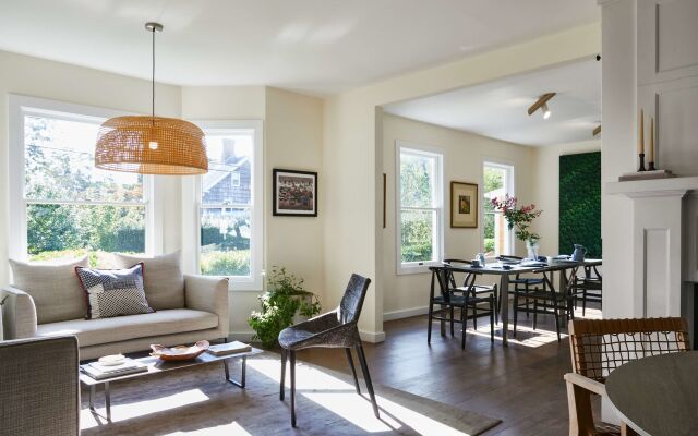 The Roundtree, Amagansett