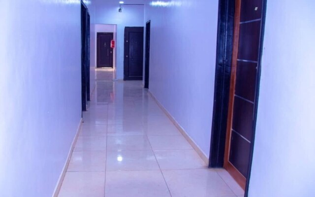 Blumerrit Hotel & Suites