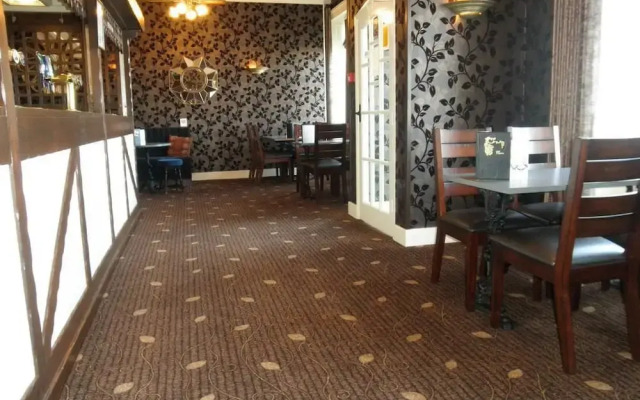 Queens Lodge