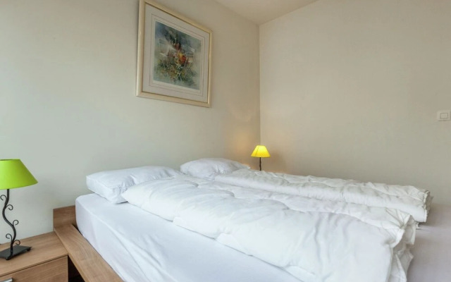 Luxury Villa with Sauna & Hot Tub in Middelkerke