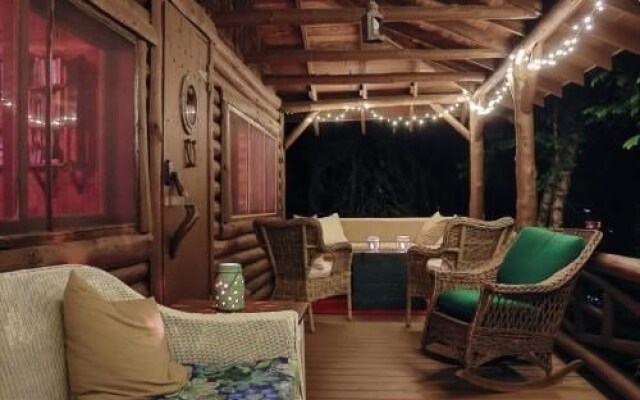 Sprucewood Cabin by RedAwning