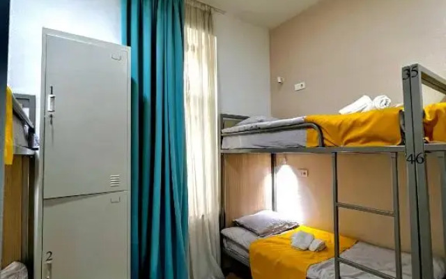 Queen Hostel