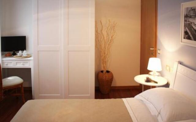 Bed And Breakfast 22 Garibaldi Home