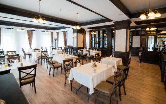 Piatra Pinului Ski Hotel & Spa