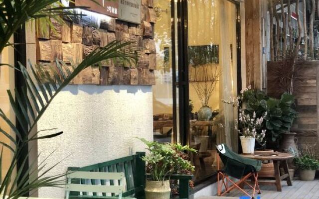 Yuehu Lakeview Guesthouse