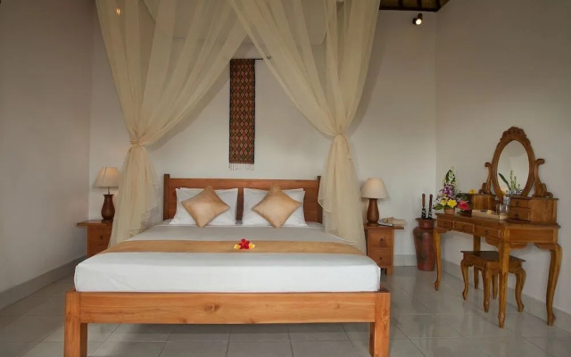 Bukit Temawang - Villa and Farm with Mt. Agung View