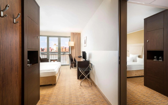 Elaya Hotel Hamburg Finkenwerder