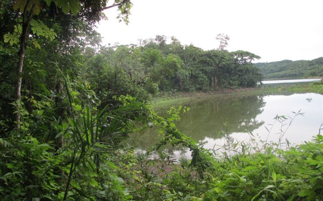 Maya Zacpetén Jungle Lodge