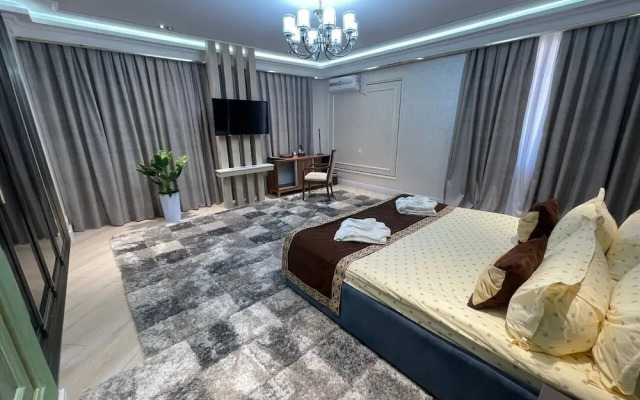 Zarafshan Grand Hotel FIEZ