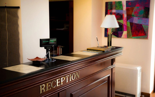 Regina Hotel