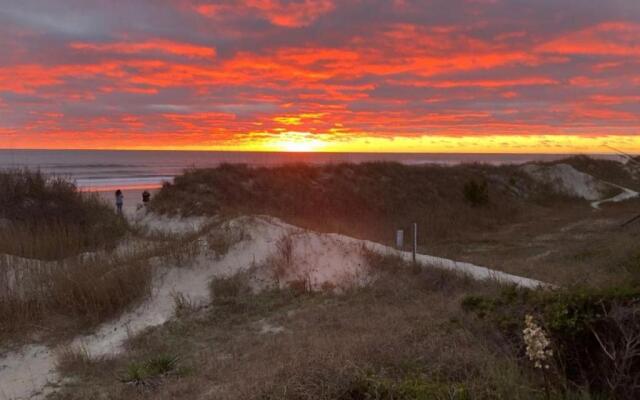 American Dream by Oak Island Accommodations