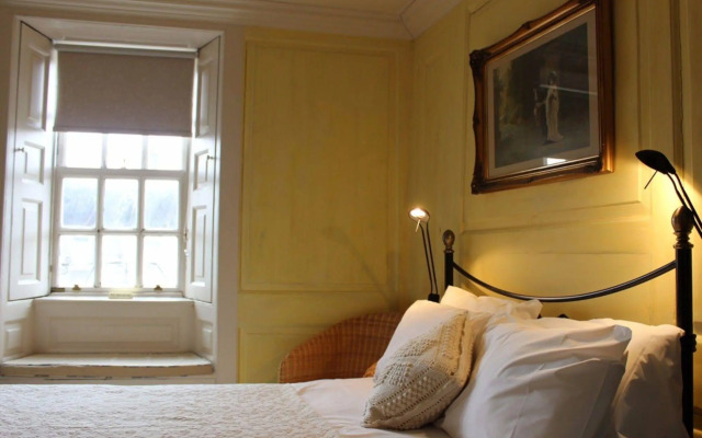 Black Bull Hotel