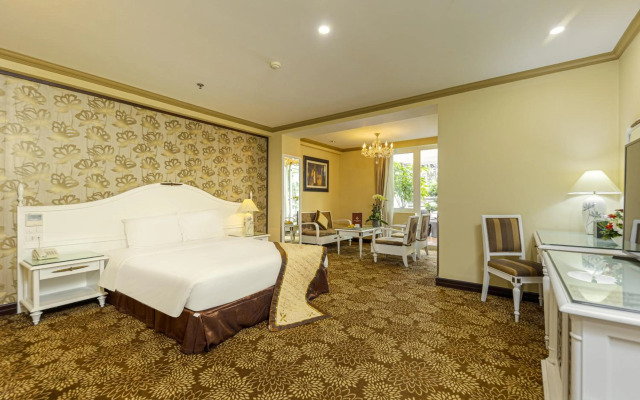 Chalcedony Grand Hotel