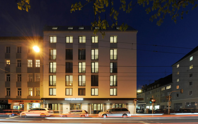 Bayer 89 Vi Vadi Hotel