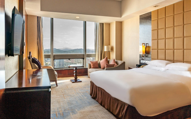Crowne Plaza Yantai Seaview by IHG