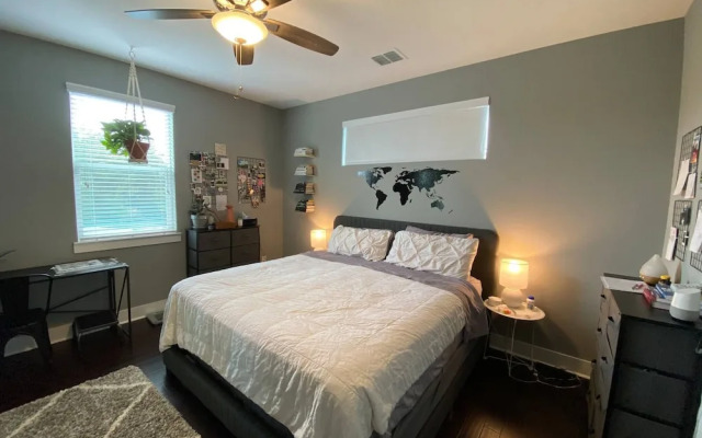 Modern Home In North-central Austin