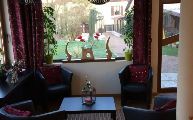 Logis Hôtel Le Chantoiseau