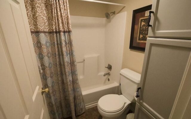 Reel'em Inn 2 Bedroom Condo by Redawning