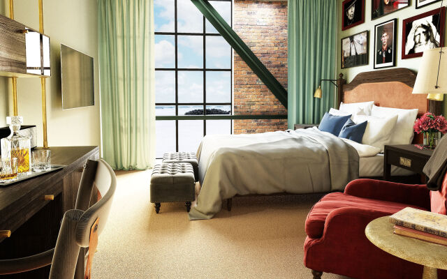 The Steam Hotel