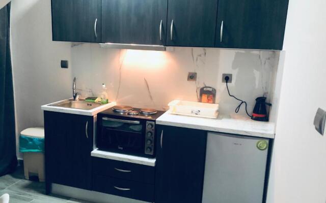 Angela Apartments & Studio