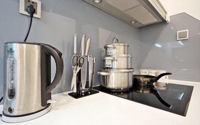 Vinhomes Metropolis Ha Noi-Gem Apartment