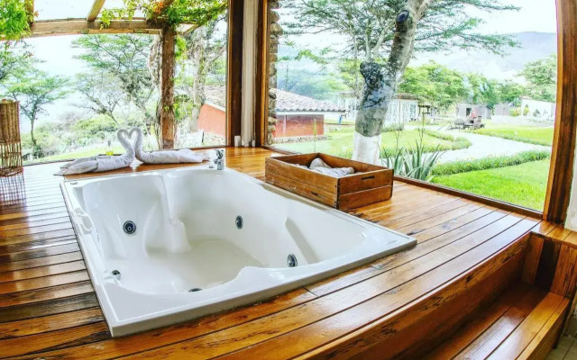 Tunas & Cabras Hotel