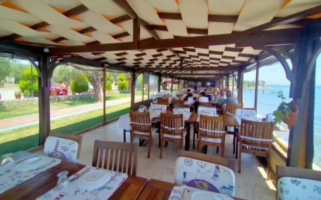 Gulet Tiny House Hotel