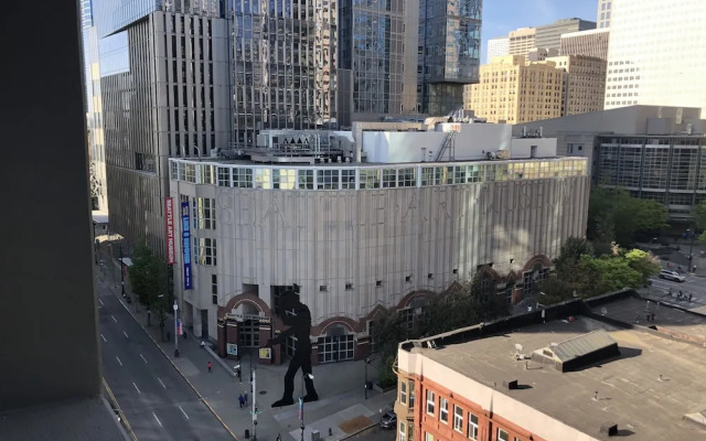 Domicile Suites at Harbor Steps