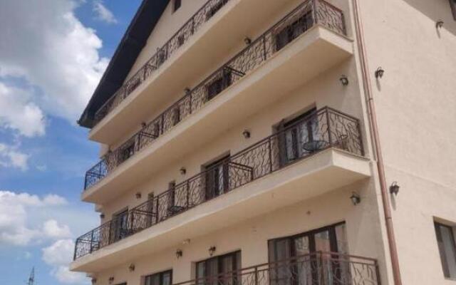 Apartament 9 Ionut