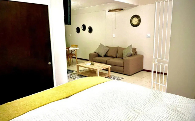 Laboria 102 & 103 (Adults Only)