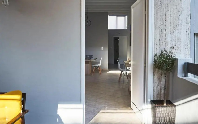Spacious apartment-600m from the subway
