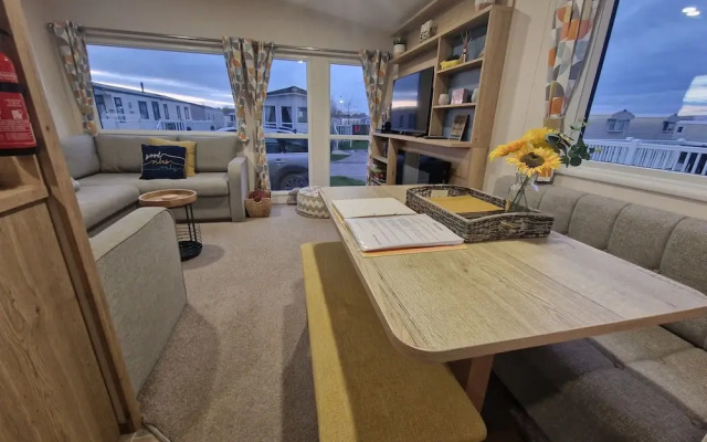 Remarkable 3-bed Lodge in Tattershall