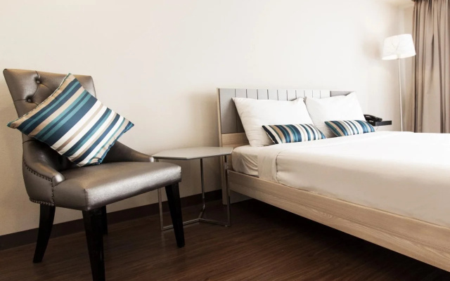 Samran Place Hotel