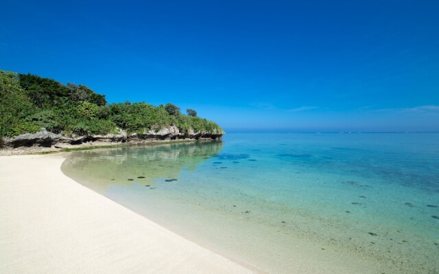 Regina Ishigaki Kabira Sky