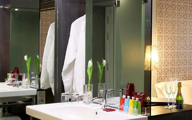 Отель Axel TWO Barcelona - Adults Only