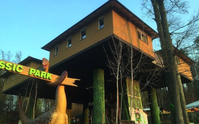 Baumhotel Styrassic Park